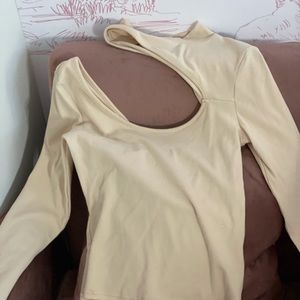 4th Reckless Cutout Shirt | VICI COLLECTION | M